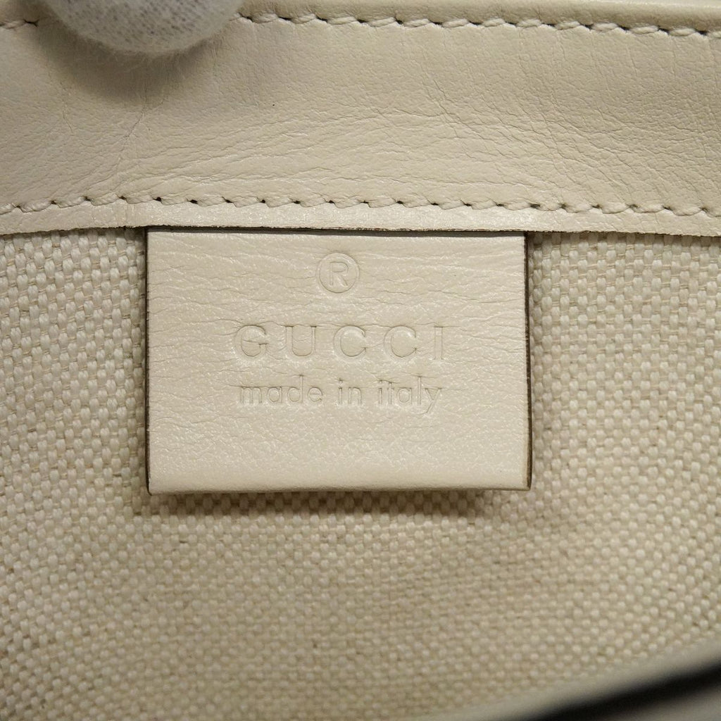 Gucci Shoulder Bag GG Embossed Leather White Silver — view 5