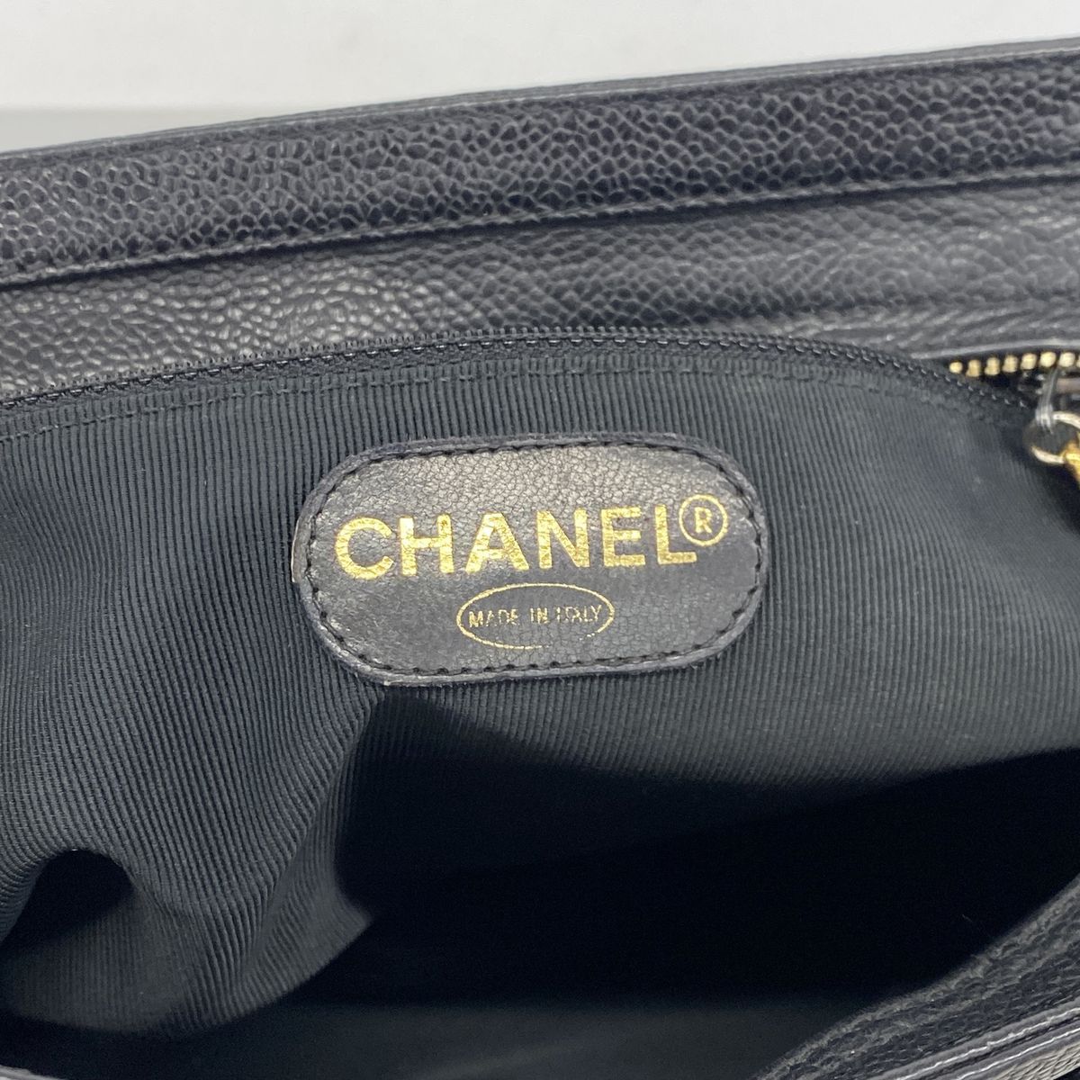 Chanel Shoulder Bag Triple Coco Caviar Leather Black Gold — view 5