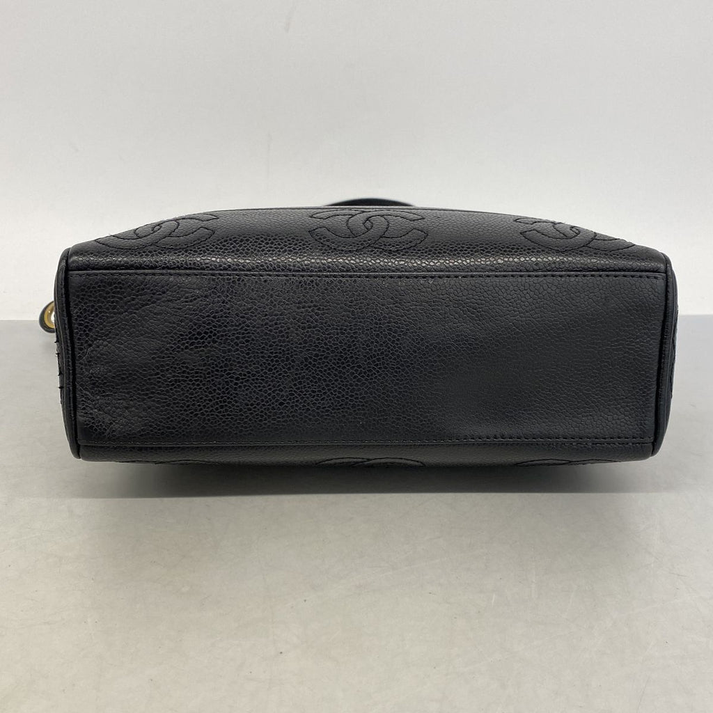 Chanel Shoulder Bag Triple Coco Caviar Leather Black Gold — view 3