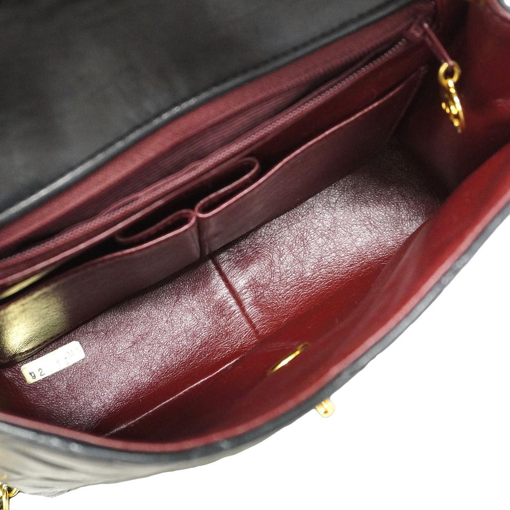 Chanel Shoulder Bag Quilted Lambskin Black Gold — view 4
