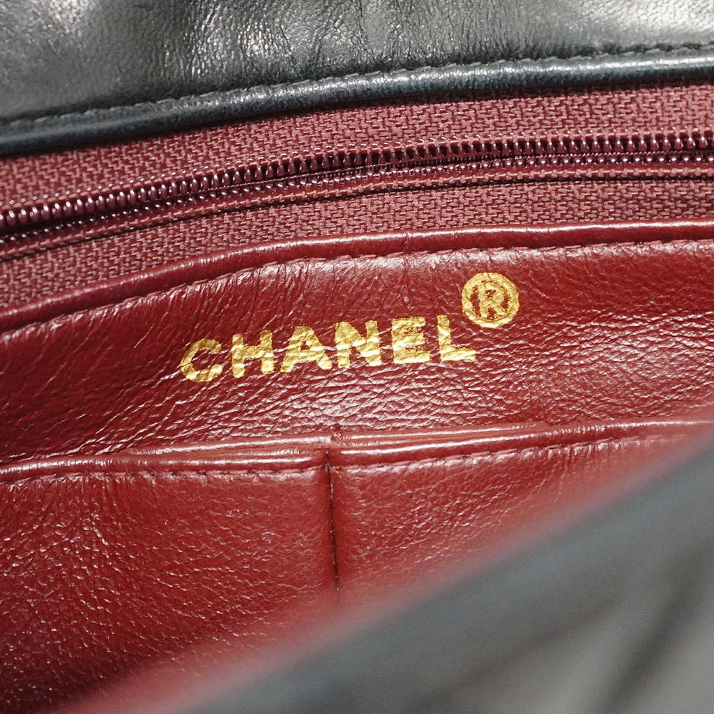 Chanel Shoulder Bag Quilted Lambskin Black Gold — view 5