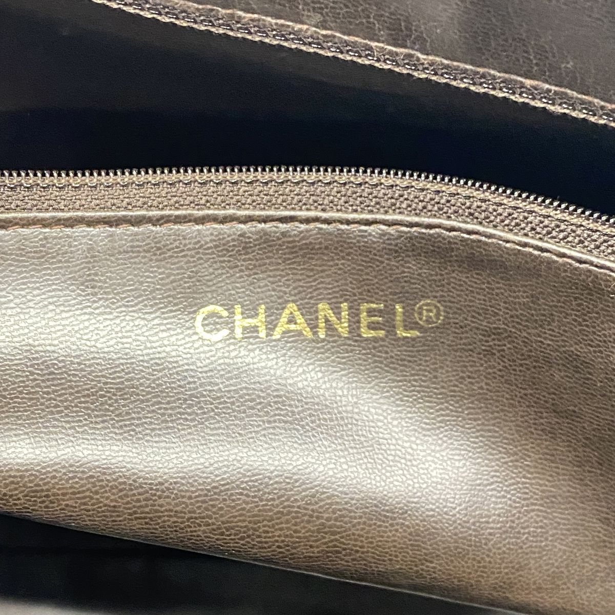 Chanel Tote Caviar Leather Brown Gold — view 5