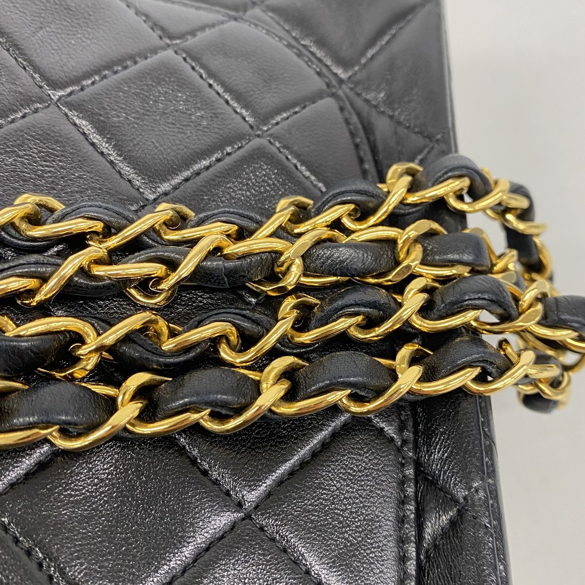 Chanel Shoulder Bag Quilted Lambskin Black Gold — view 8
