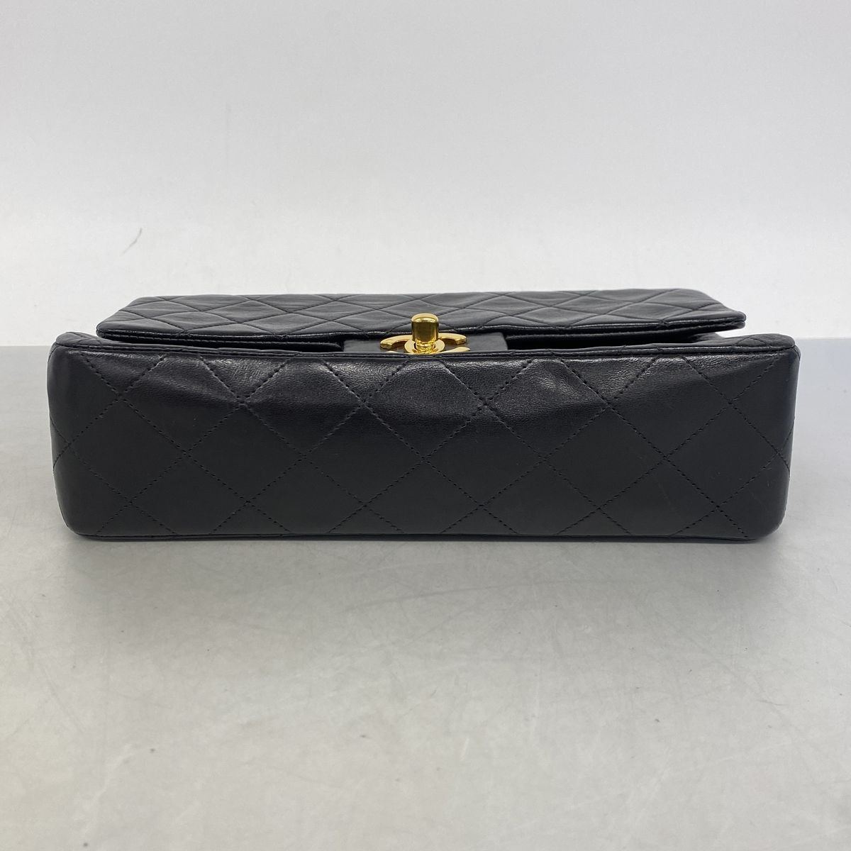 Chanel Shoulder Bag Quilted Lambskin Black Gold — view 3