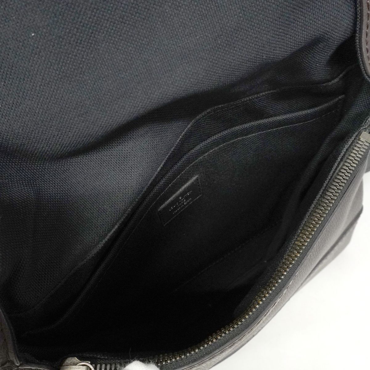 Louis Vuitton Shoulder Bag Utah Canyon Messenger PM Cafe — view 4