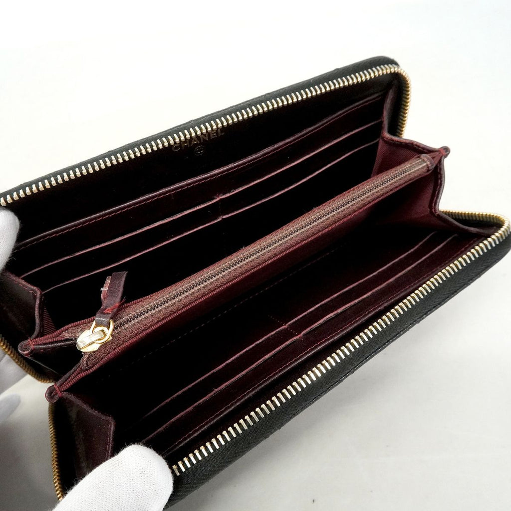 Chanel Wallet Quilted Caviar Leather Black Gold — view 4