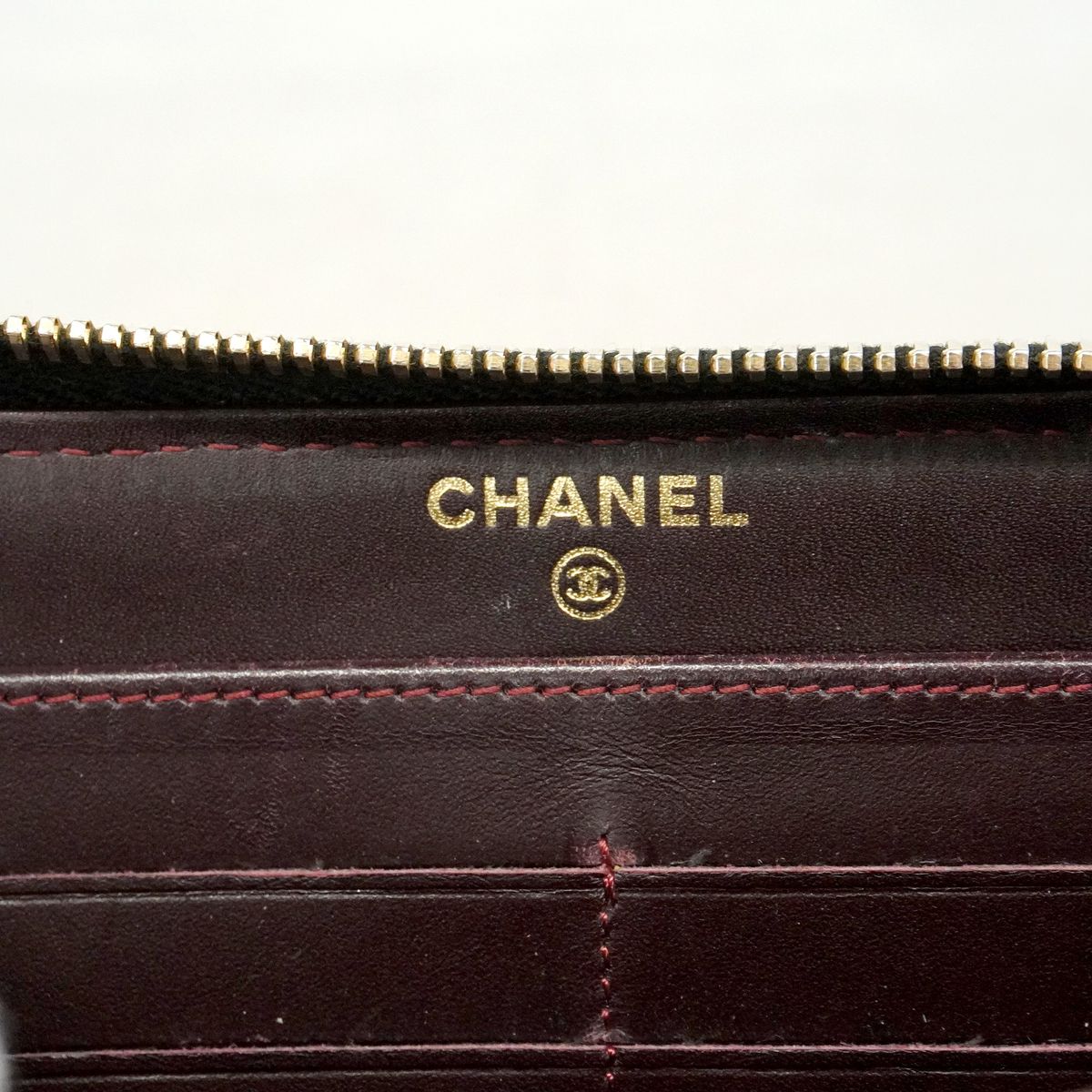 Chanel Wallet Quilted Caviar Leather Black Gold — view 5