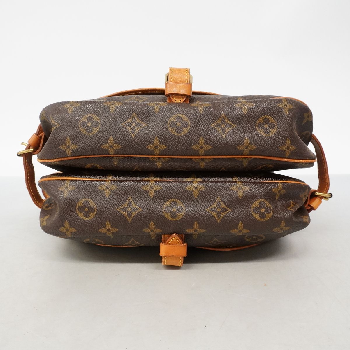Louis Vuitton Shoulder Bag Monogram Saumur 30 Brown — view 3