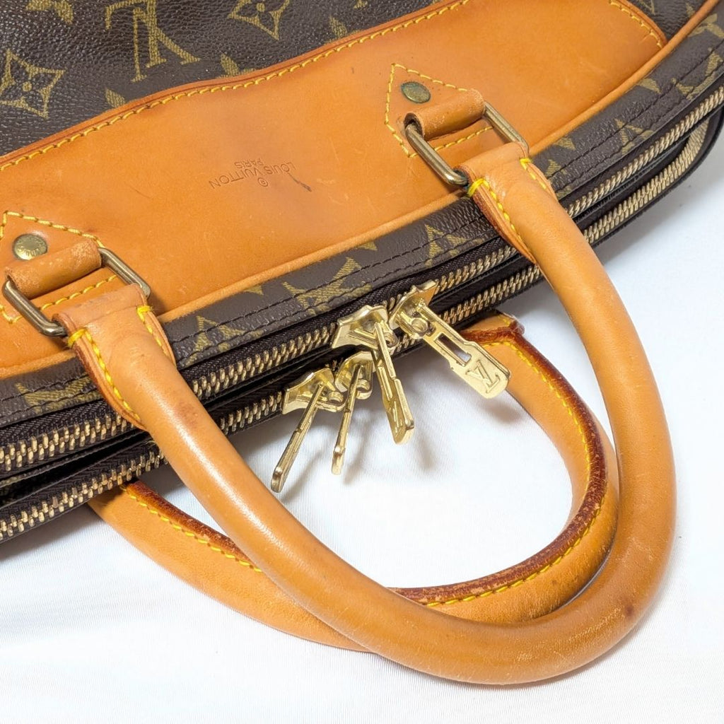 Louis Vuitton Alize de Poche Monogram Boston Bag — view 6