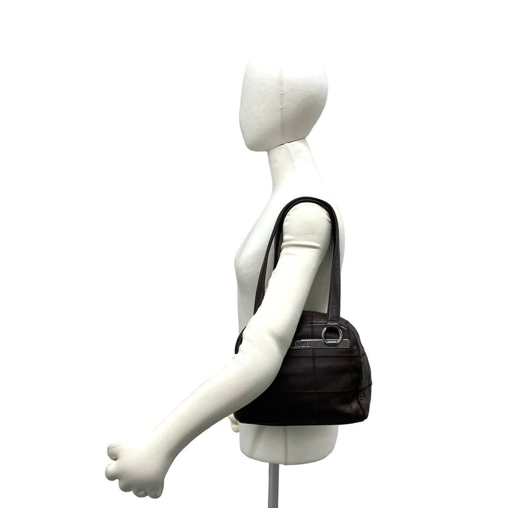 Chanel Choco Bar Logo Caviar Leather Shoulder Bag Brown — view 2
