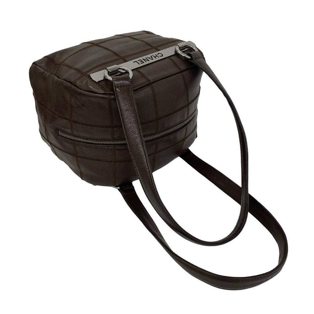 Chanel Choco Bar Logo Caviar Leather Shoulder Bag Brown — view 4