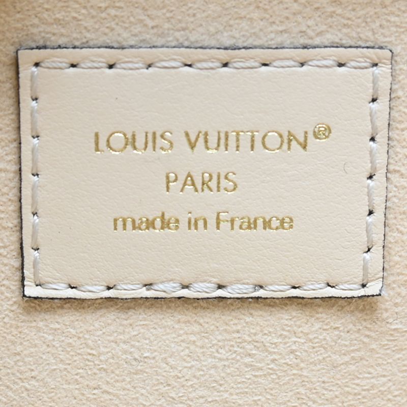 Louis Vuitton Shoulder Bag — view 8