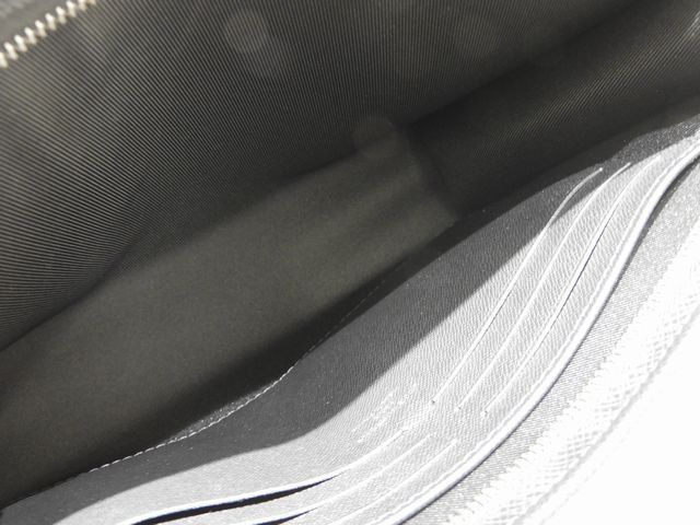 Louis Vuitton Pochette Voyage Clutch Taiga Noir Second — view 4