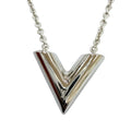 Louis Vuitton Necklace Essential V LV Circle Logo Silver