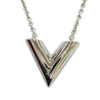 Louis Vuitton Necklace Essential V LV Circle Logo Silver