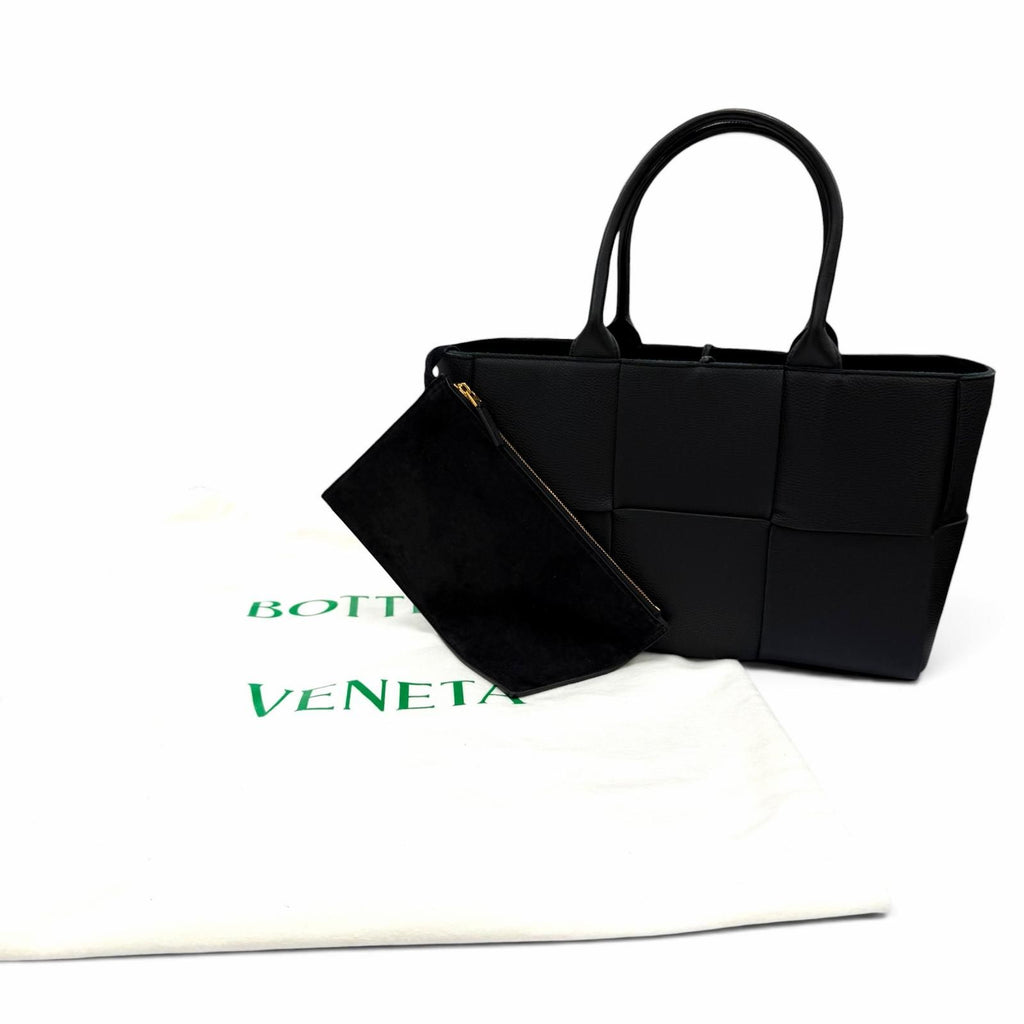 Bottega Veneta Small the Arco Tote Leather Handbag Black — view 2
