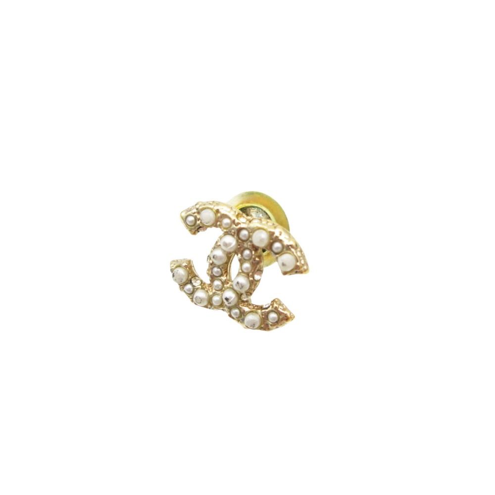 Chanel Earrings CC Logo CC Faux Pearl Rhinestone Gold — view 5