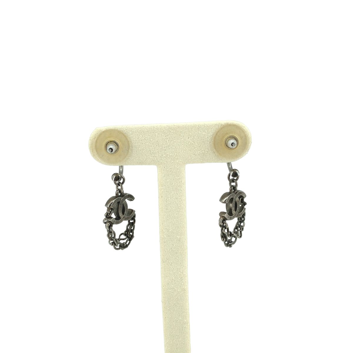 Chanel CC Logo Chain Earrings Silver — view 5