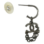 Chanel CC Logo Chain Earrings Silver — view 3