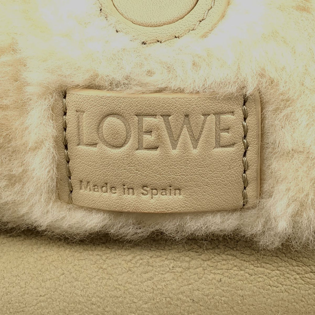 Loewe Flamenco Clutch Shearling Beige — view 6