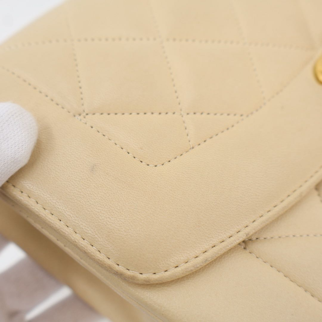 Chanel Shoulder Bag Diana Flap Quilted — view 8