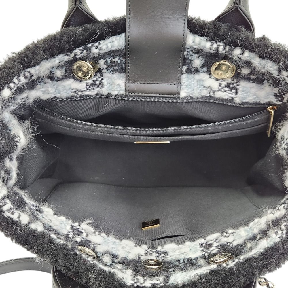 Chanel Coco Neige Collection Tweed Quilted Tote Black — view 6