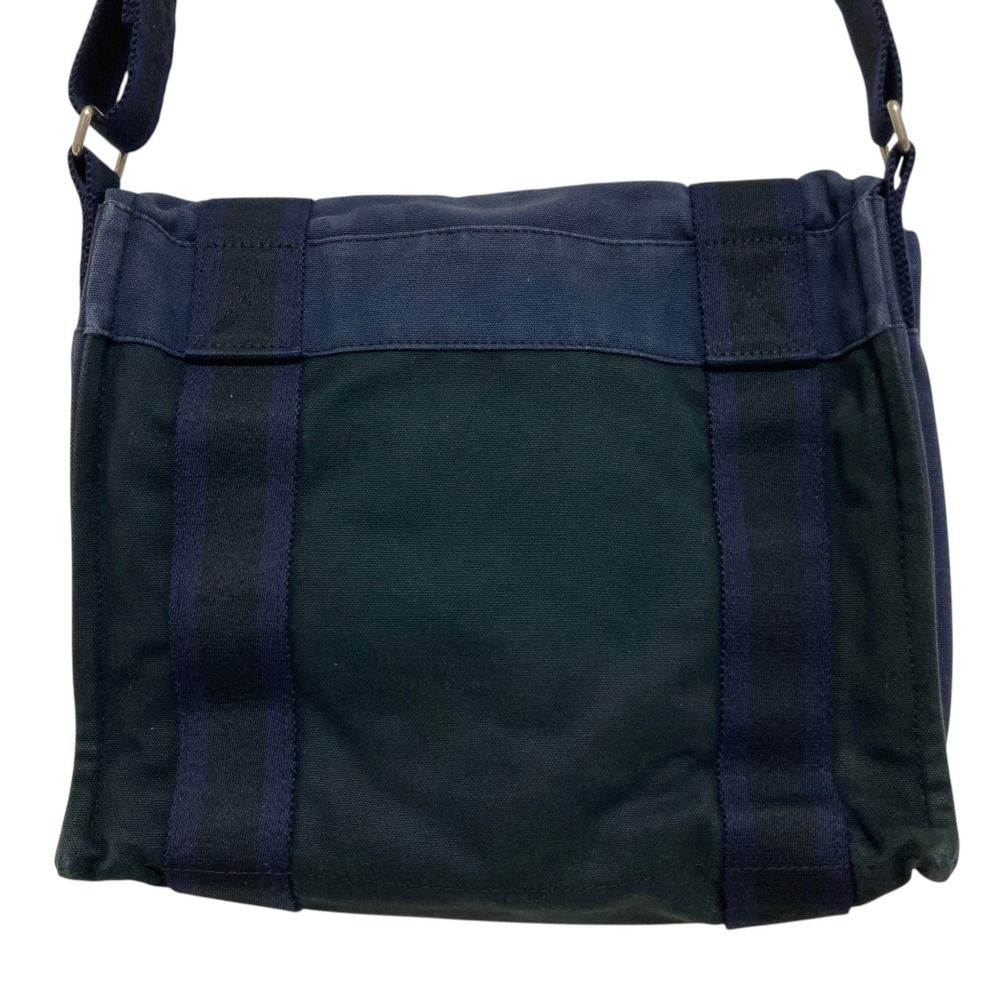 Hermes Fourre Tout Besace PM Shoulder Bag Navy Black — view 4