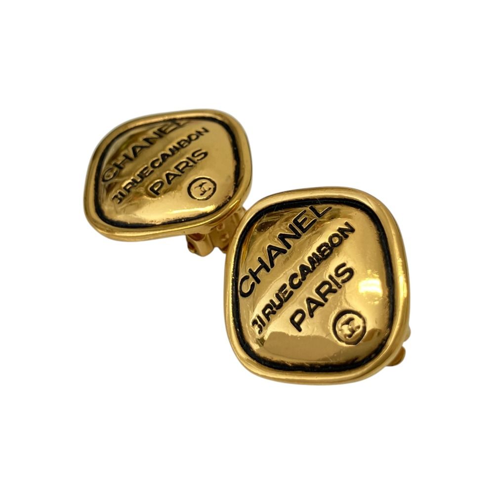 Chanel Cambon Plate Earrings Gold Colored — view 3