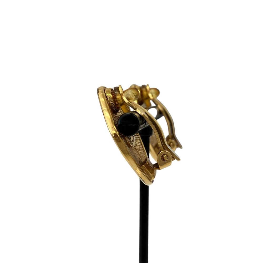 Chanel Cambon Plate Earrings Gold Colored — view 6