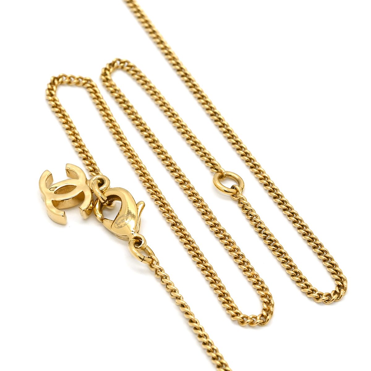 Chanel Necklace Rhinestone CC Logo Lacquer White Black Gold CC Mark Swing — view 5