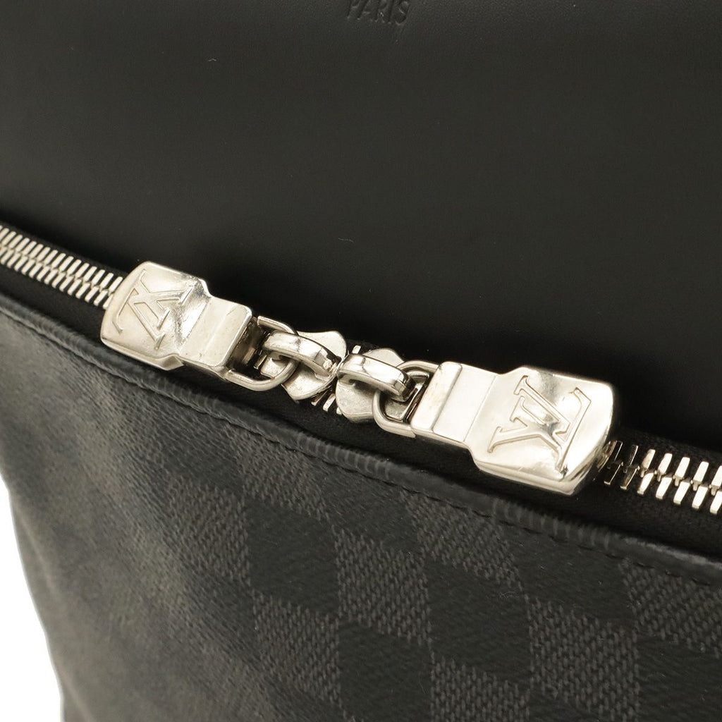 Louis Vuitton Damier Graphite Dayton MM Shoulder Bag — view 5