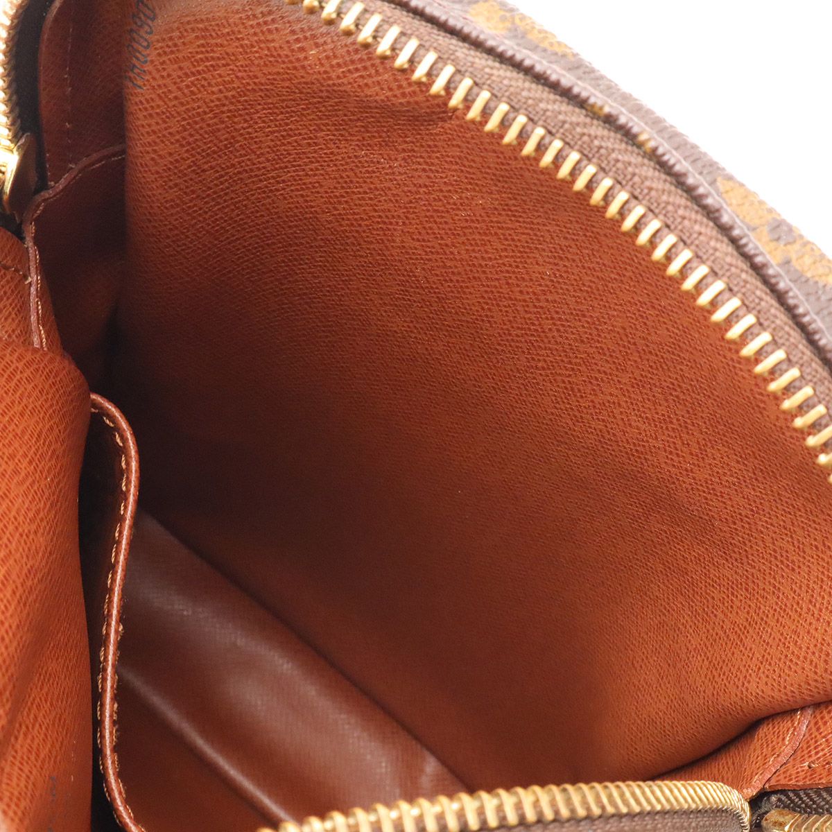 Louis Vuitton Monogram Amazon Shoulder Bag Pochette — view 8