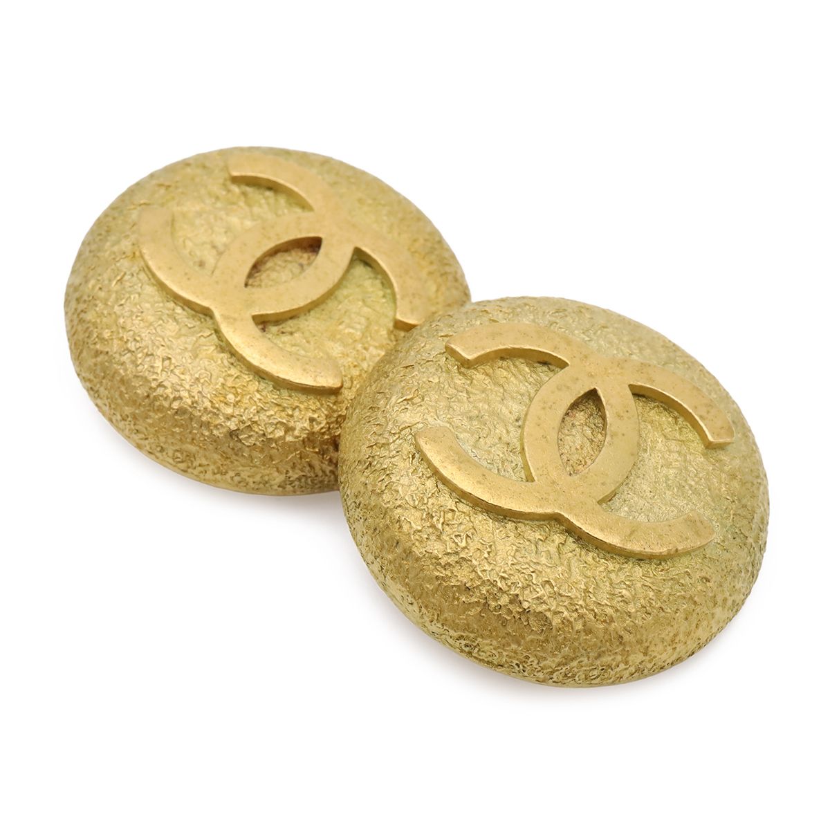 Chanel 95P CC Logo Button Round Earrings Vintage Gold Plated — view 2