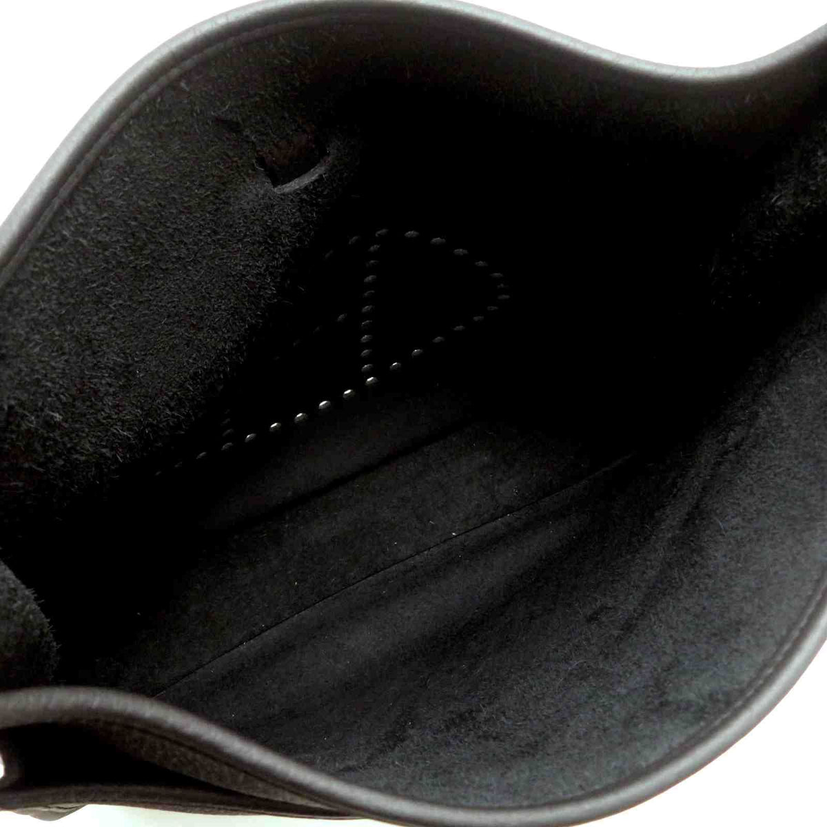 Hermes Evelyne Iiipm Black Shoulder Bag Taurillon Clemence Stamp — view 5