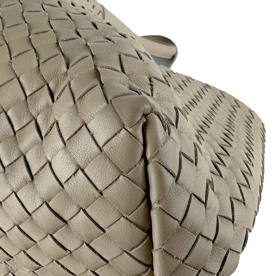 Bottega Veneta Tote Intrecciato — view 7