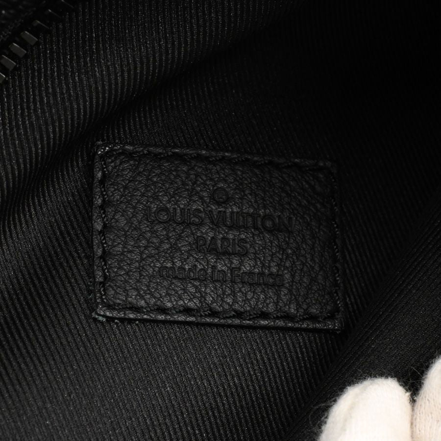 Louis Vuitton Belt Bag — view 6
