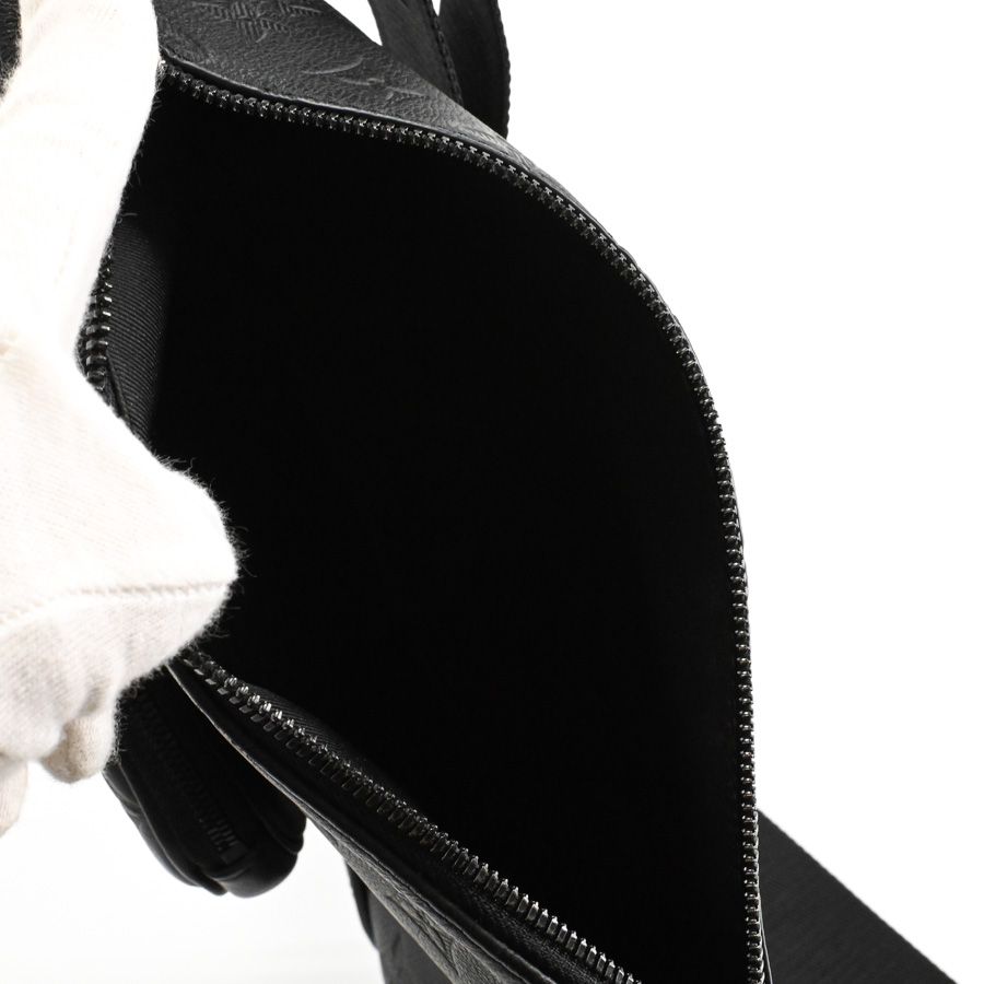 Louis Vuitton Belt Bag — view 4