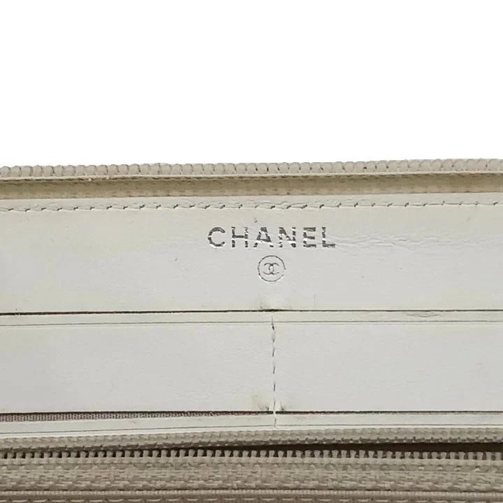 Chanel CC Logo Caviar Leather Wallet Zip Around Coin Purse Ivory — view 3