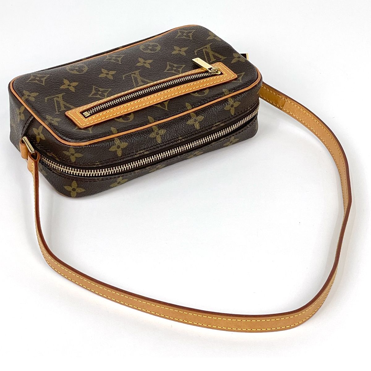 Louis Vuitton Pochette Cite Shoulder Bag Monogram Brown — view 7