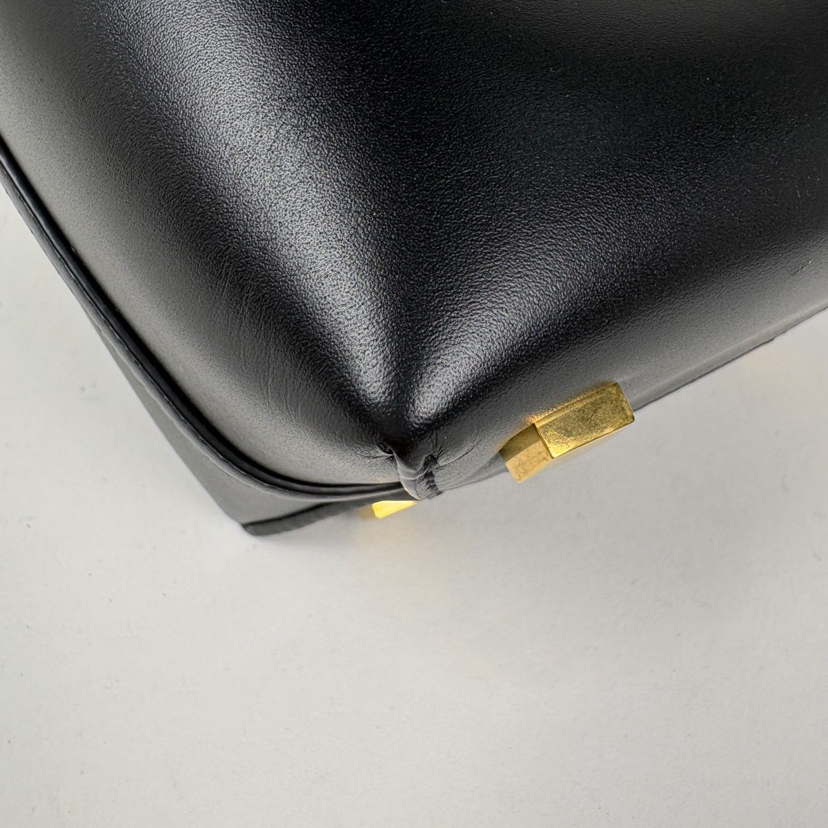 Saint Laurent Paris le 37 Mini Bucket Bag 2-Way Leather Black — view 3