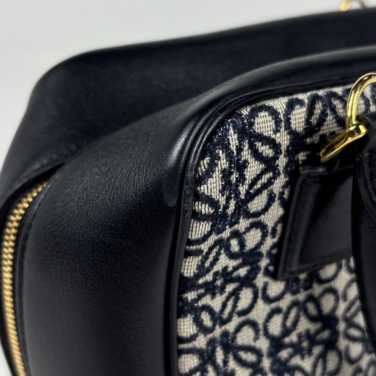 Loewe Handbag Amazona 19 Square Bag 2-Way Anagram Leather Black Navy — view 4