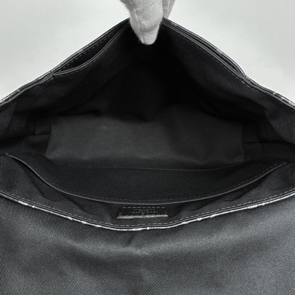 Louis Vuitton District PM NM Shoulder Bag Monogram Eclipse Noir — view 8