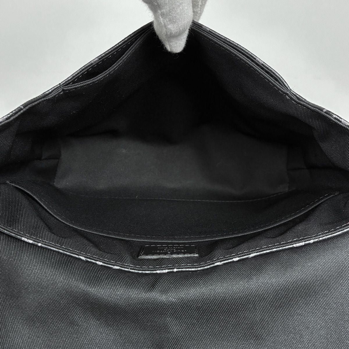 Louis Vuitton District PM NM Shoulder Bag Monogram Eclipse Noir — view 8