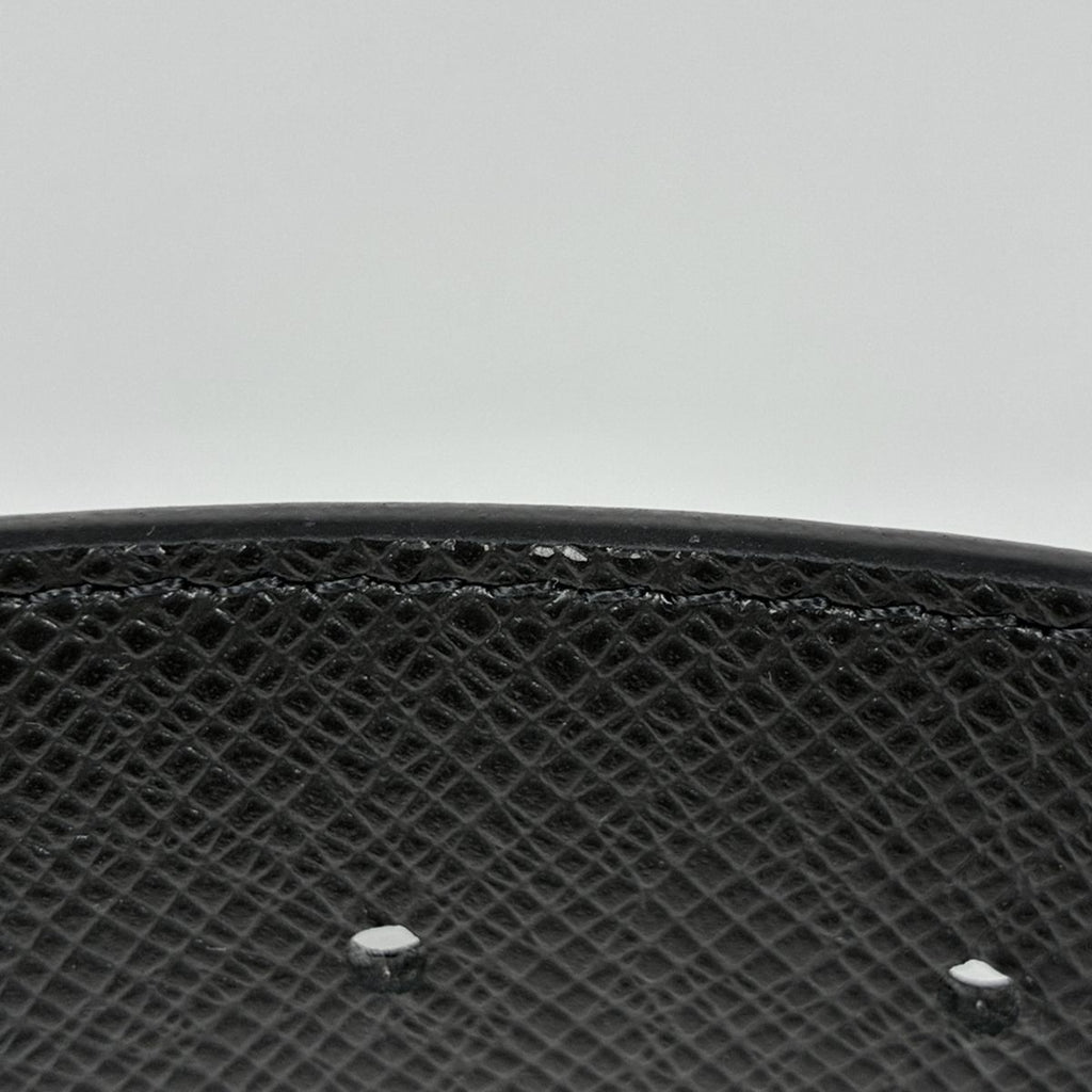 Louis Vuitton Belt LV 40 Reversible Monogram Eclipse Taiga Noir — view 2