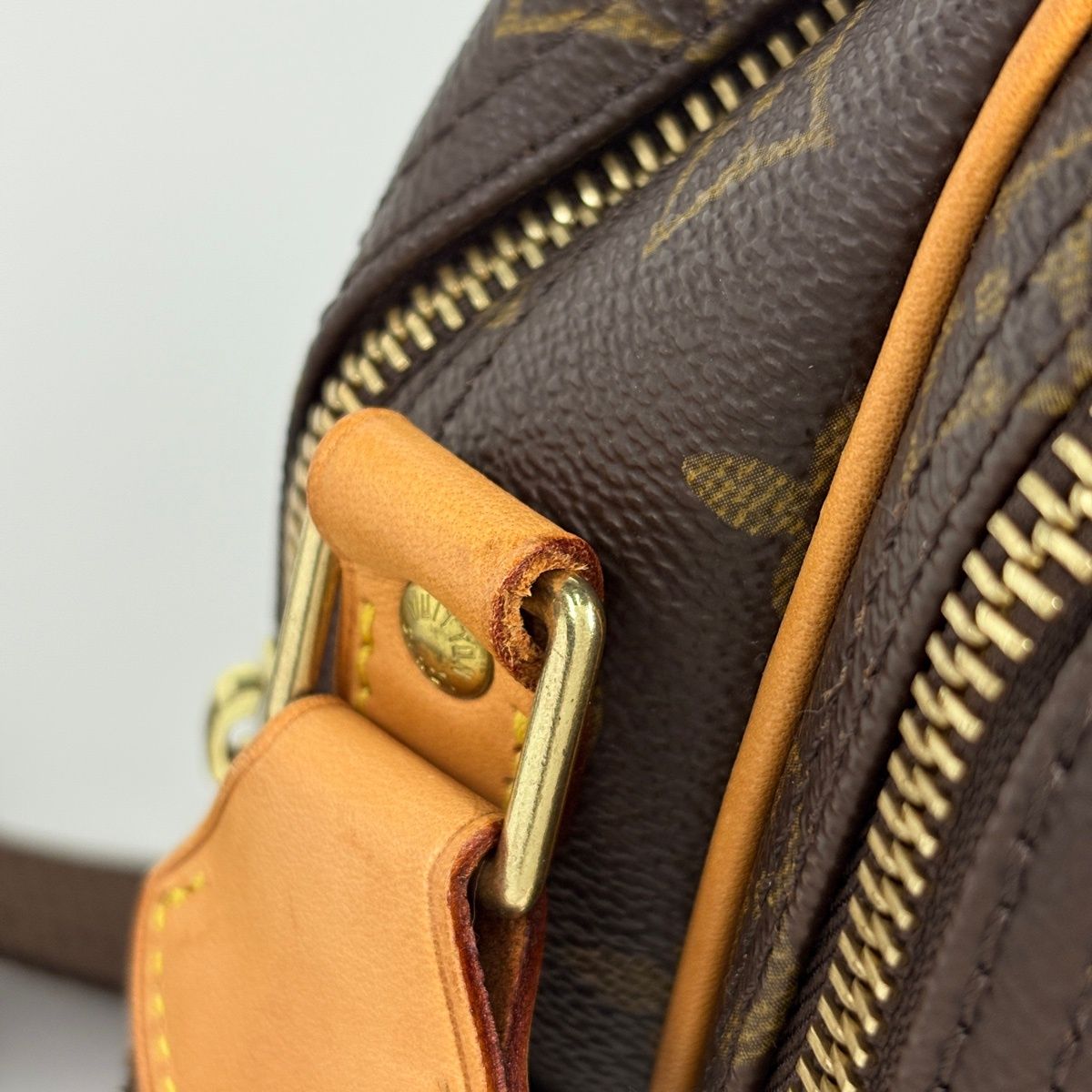 Louis Vuitton Reporter PM Shoulder Bag Crossbody Monogram Brown — view 5