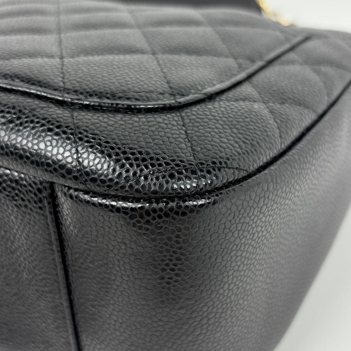 Chanel Shoulder Bag CC Logo Quilted Caviar Leather Black — view 3