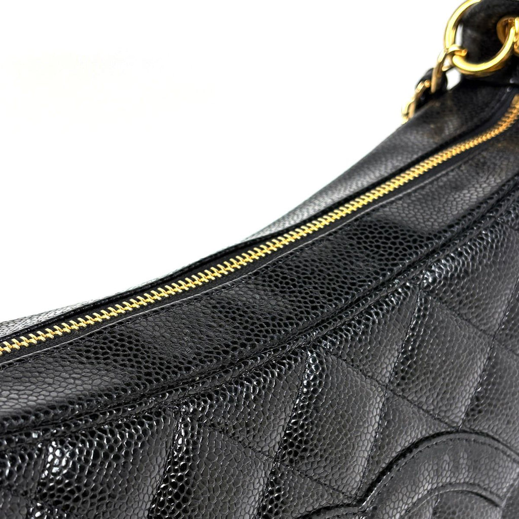 Chanel Shoulder Bag CC Logo Quilted Caviar Leather Black — view 4