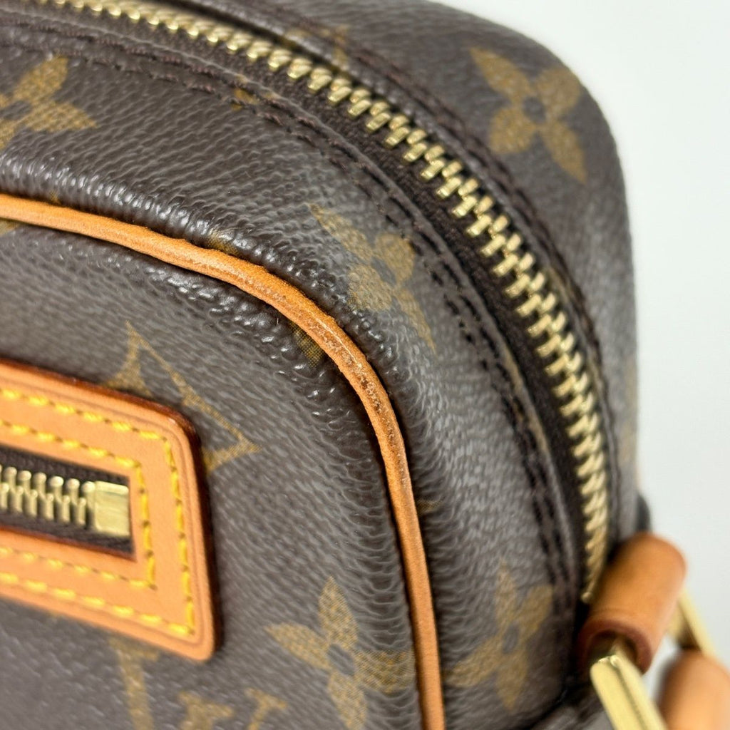 Louis Vuitton Pochette Cite Shoulder Bag Monogram Brown — view 4