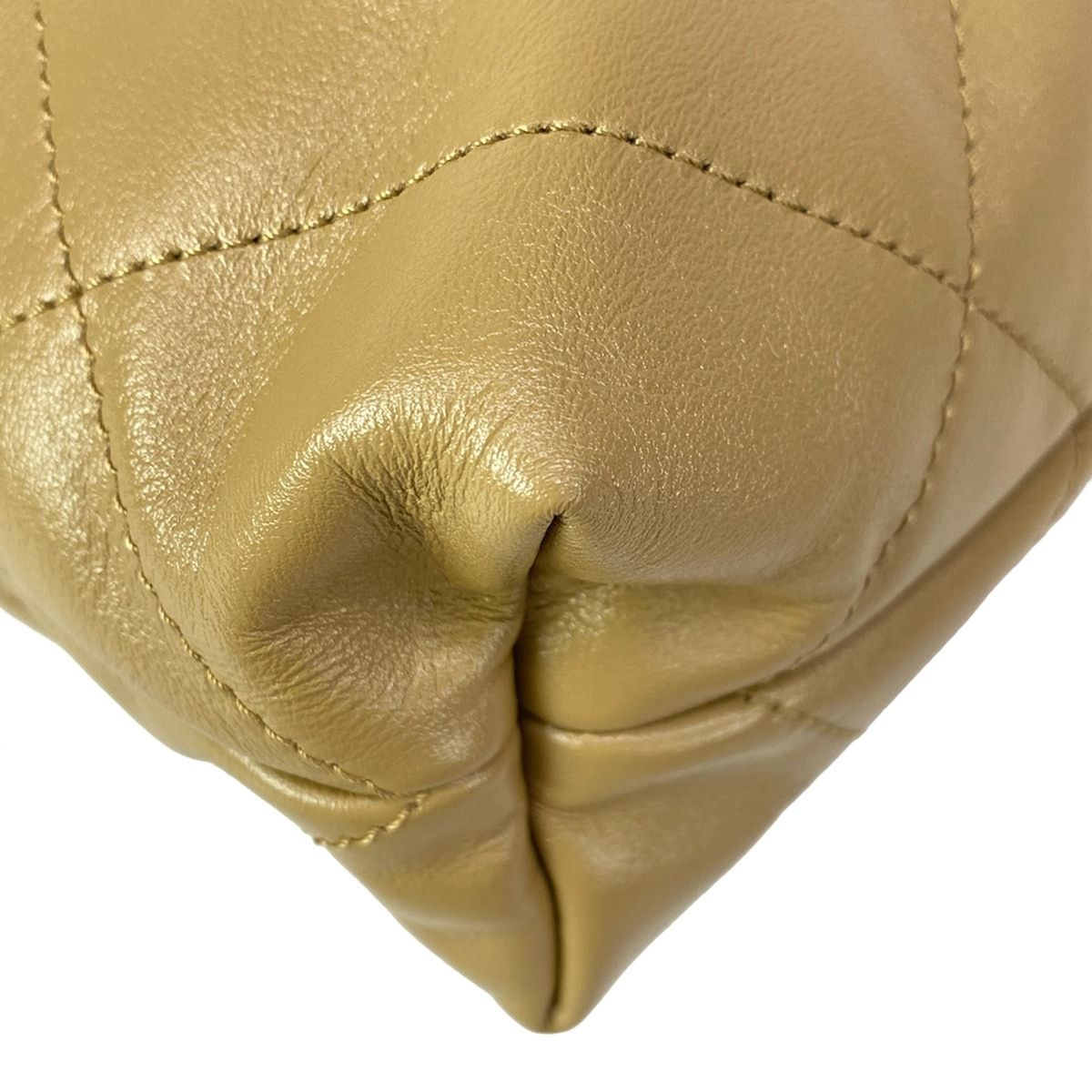 Chanel Shoulder Bag Chanel 22 Small Beige — view 8
