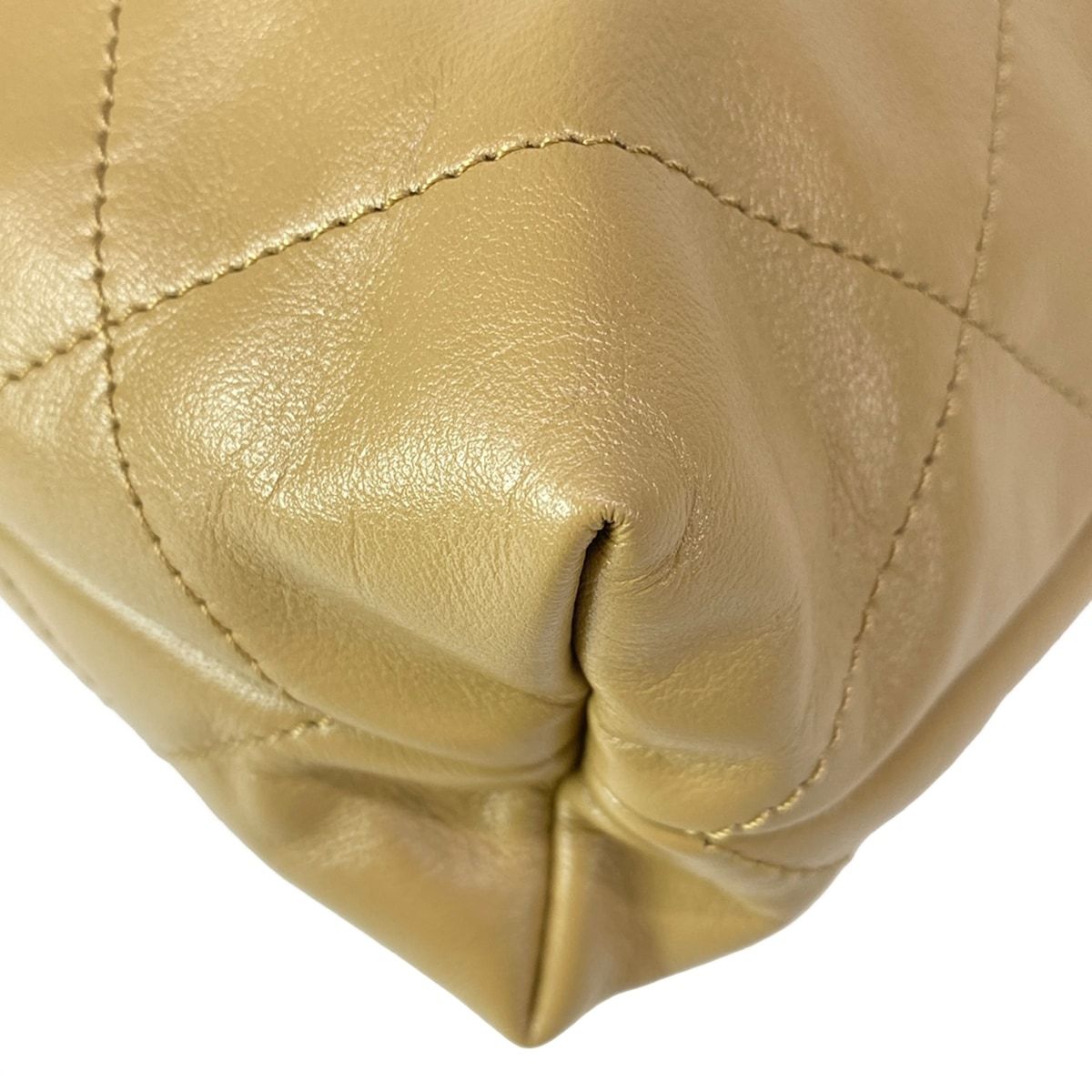 Chanel Shoulder Bag Chanel 22 Small Beige — view 7